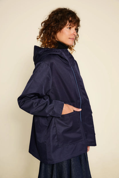 LE MANTEAU CLÉO