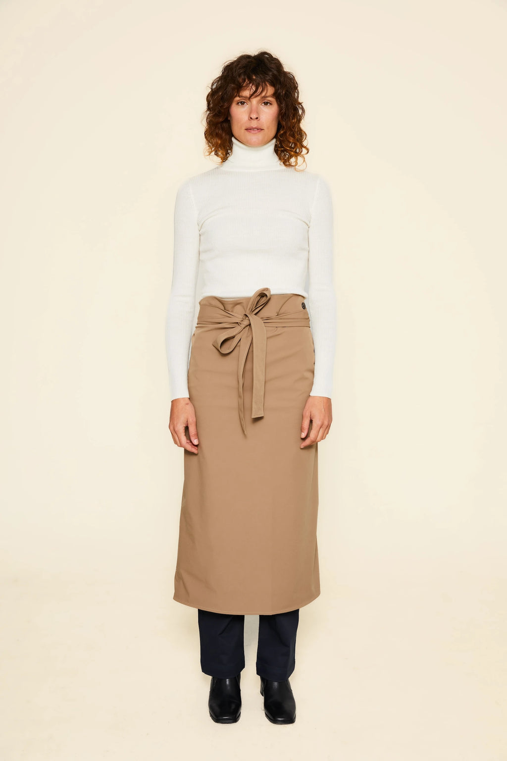 NÉRUPEA TABLIER SUR-JUPE